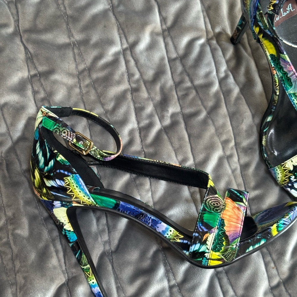 N.Y.L.A. Multicolor heels (black, yellow, blue, some orange) Butterfly Wings - Picture 4 of 6